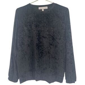 NWT Paisley Raye Medium Black velvet long sleeve top